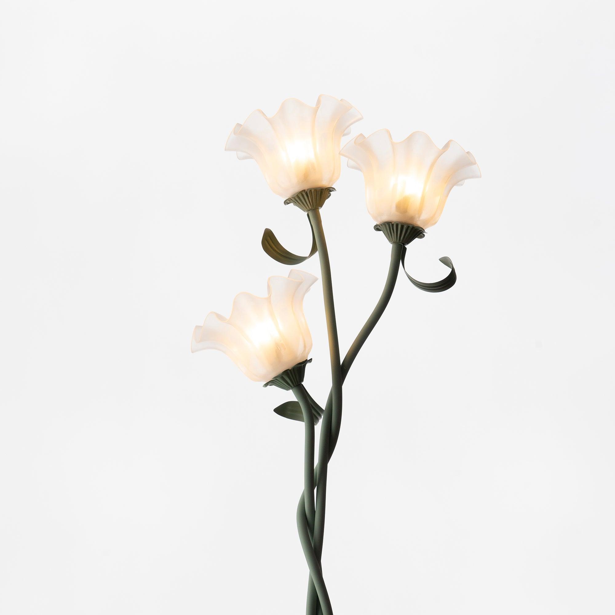 Lampadaire Fleurs de calla